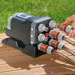 Gardena Switched Water Distributor -Boo Greenhouses Shop image 99198